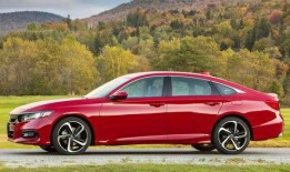 雅阁最新款爆料图片,惊艳亮相，科技与美学完美融合！”